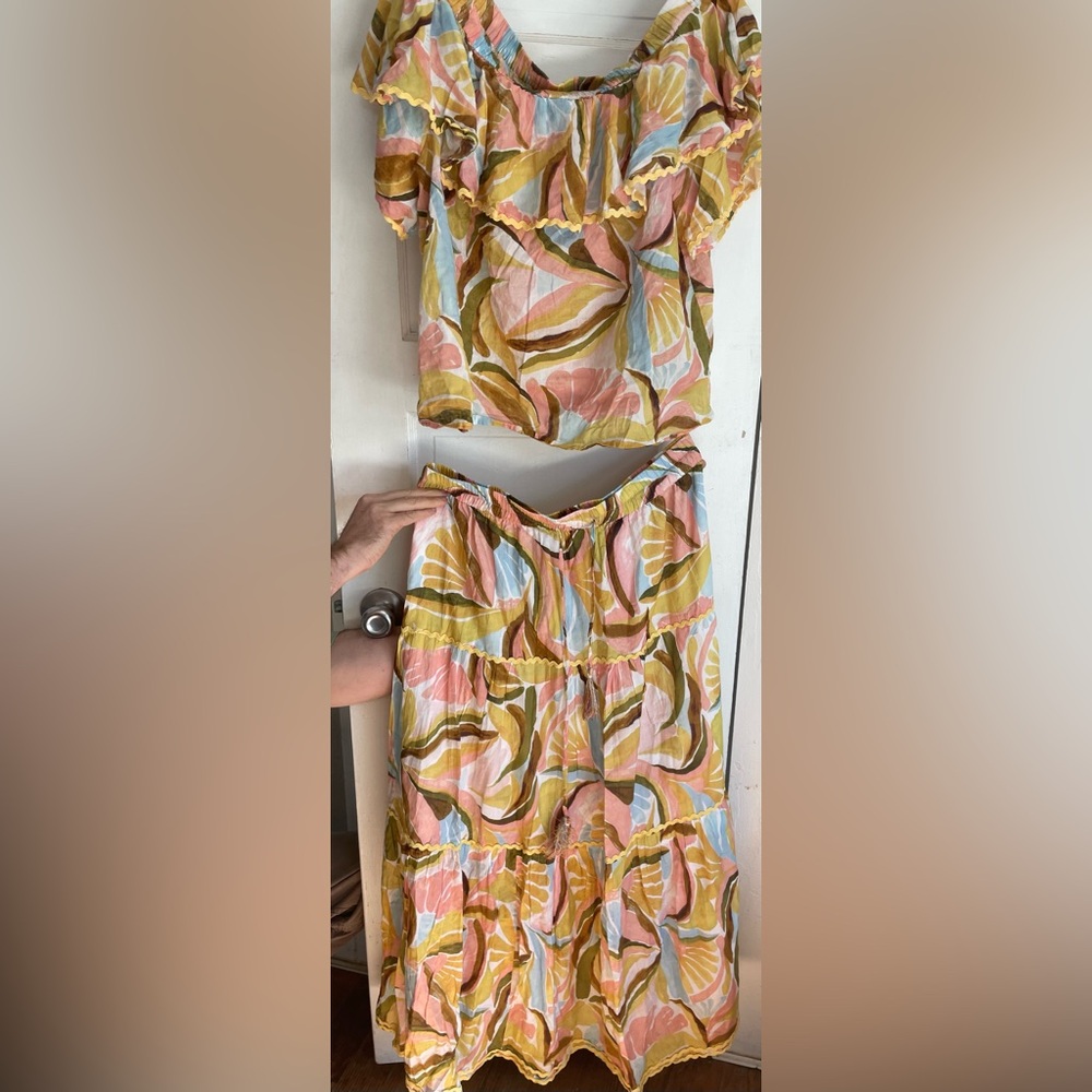 Floral Ruffle Two-Piece Skirt Set - Multicolor - Picture 2 of 16